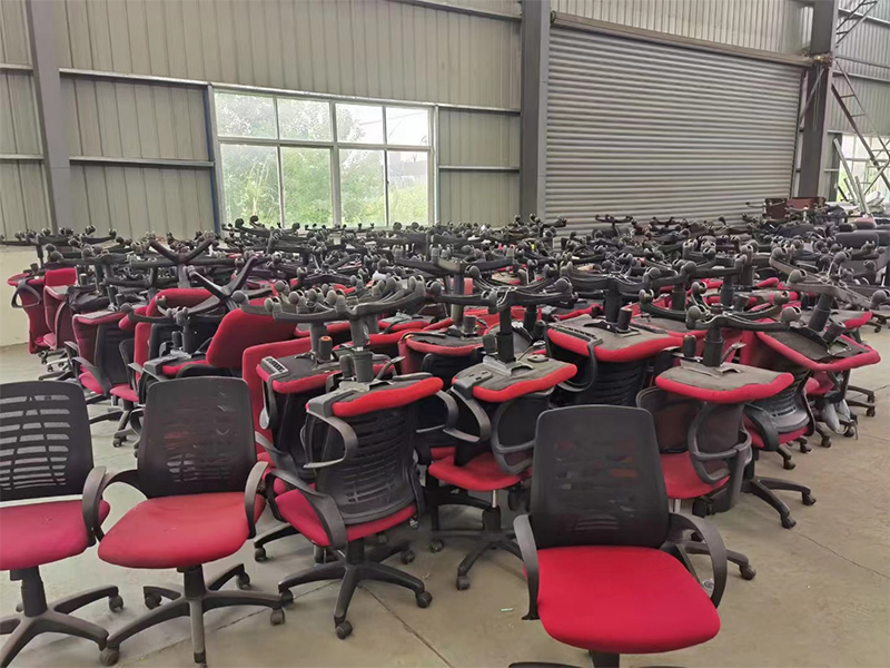 辦公桌椅回收案例